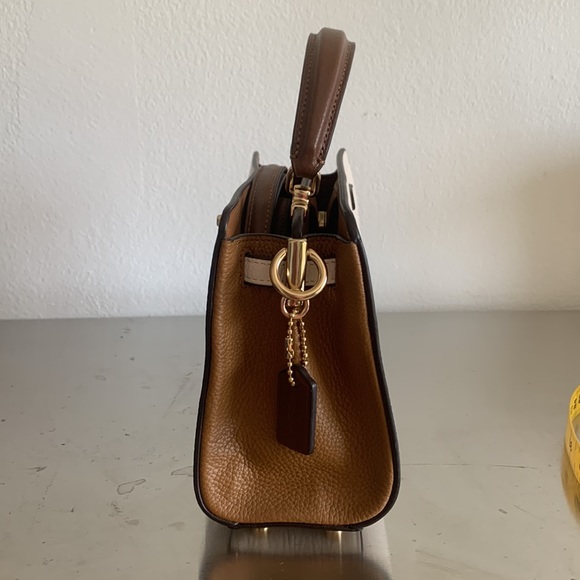 Chalk Coach Crossbody - Picture 4 of 10